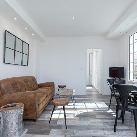 Squared Head-Apartment With Terrace In Niza Exterior foto