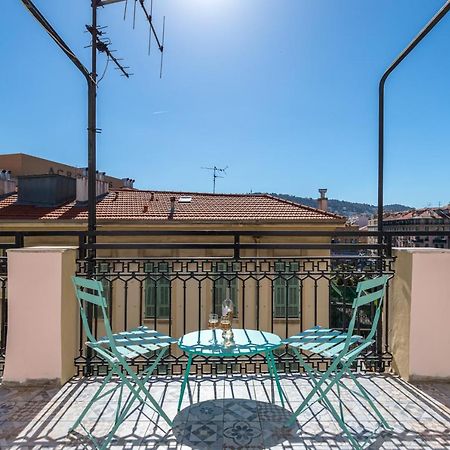 Squared Head-Apartment With Terrace In Niza Exterior foto