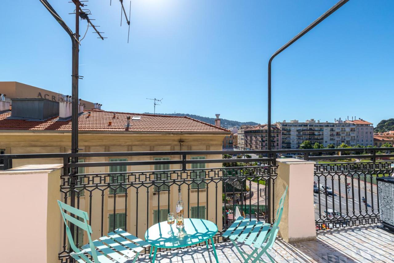 Squared Head-Apartment With Terrace In Niza Exterior foto